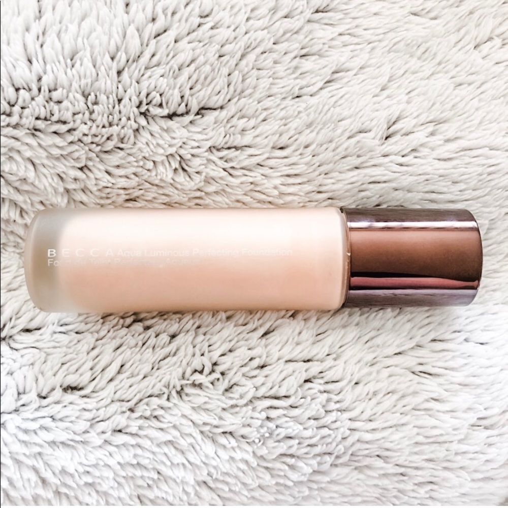Becca Aqua Luminous Perfecting Foundation
